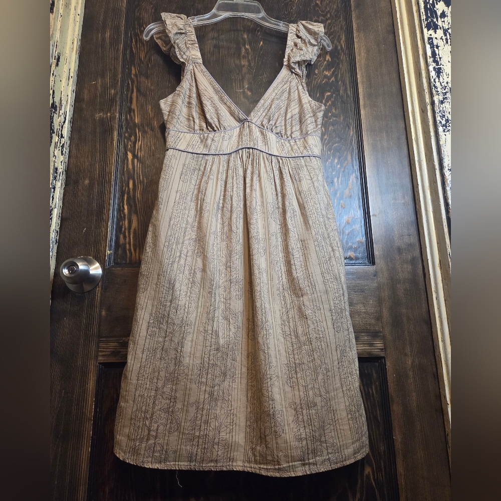 Vntg Y2k To the Max Tan Midi Dress w/ Ruffle Straps & Lavender Piping